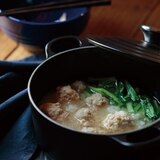 [ル・クルーゼ公式] 小松菜と豚肉だんごのみぞれ鍋
